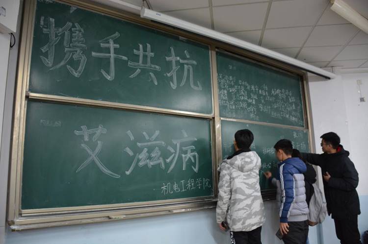 说明: /__local/1/9F/AC/2CAA213B5DC654FB1F56A6A6EDA_789FA75C_12454.jpg
