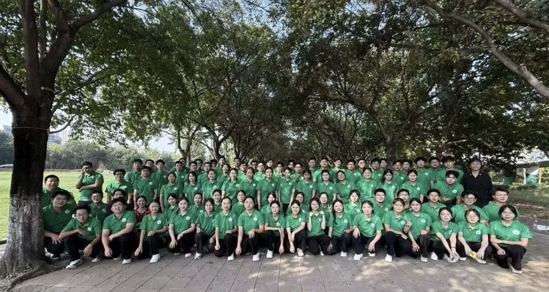 83B30